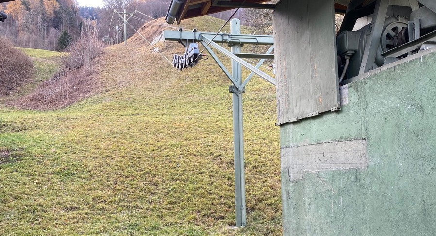 Blick von der Talstation die Tellerlift-Trasse hinauf